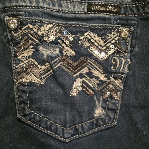 Stylish Blue Denim Jeans - Picture 7 of 13